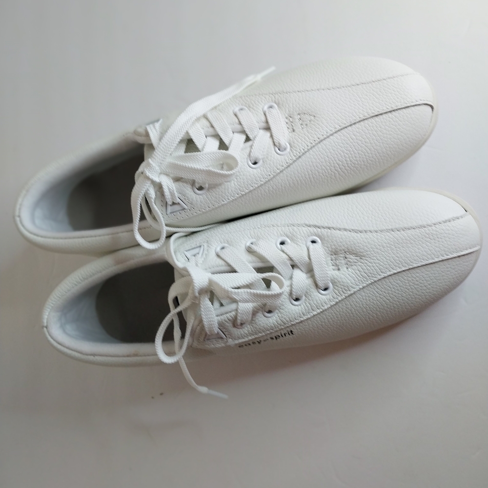 EASY SPIRIT NWOT Leather Women's Shoes White Sneakers - Picture 2 of 12